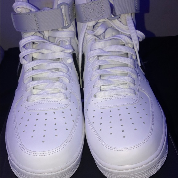 Nike Air Force 1 - Picture 2 of 2